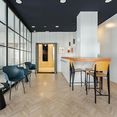 Feelathome Waldorf Suites Apartments Madri Exterior foto