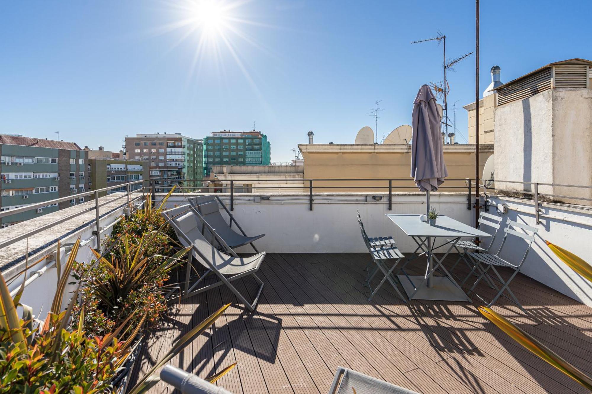 Feelathome Waldorf Suites Apartments Madri Exterior foto