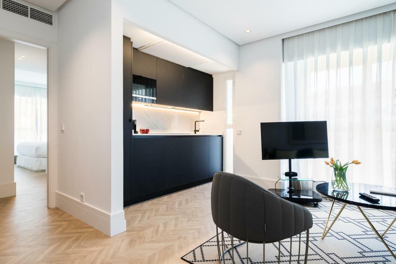 Feelathome Waldorf Suites Apartments Madri Exterior foto