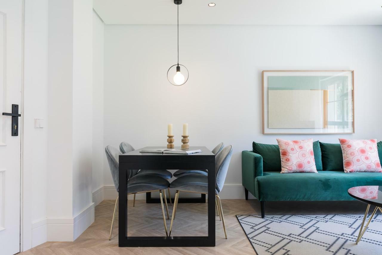 Feelathome Waldorf Suites Apartments Madri Exterior foto