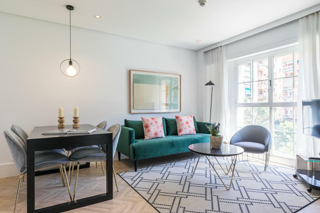 Feelathome Waldorf Suites Apartments Madri Exterior foto
